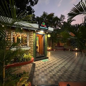 Amrapali Resort
